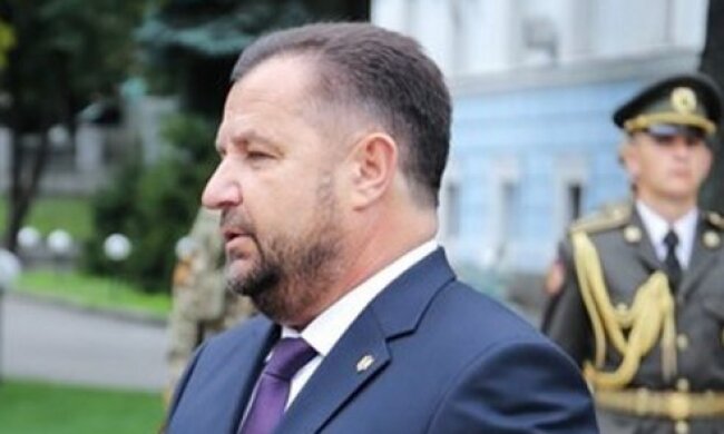Цивільний Полторак змінив імідж