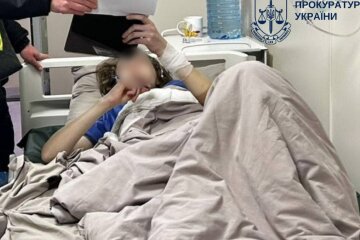 60 діб СІЗО за різанину у школі: суд обрав запобіжний захід 14-річному нападнику