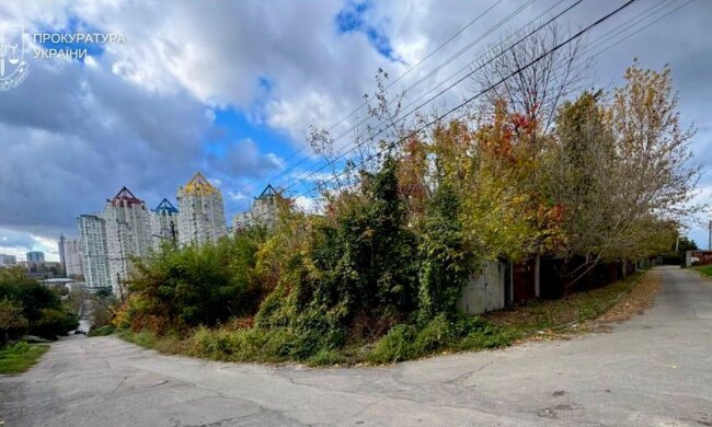 У Києві суд повертає місту 0,7 га землі за 32 млн: ділянка пустувала майже 20 років