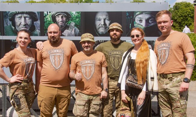 У Києві відкрили виставку до 10-річчя створення батальйону “Айдар”