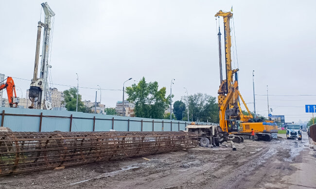 На Оболоні звітують про будівництво розв'язки на Полярній