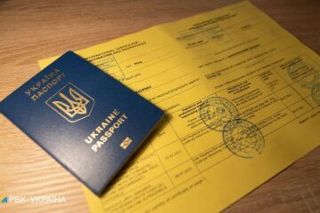 У “Борисполі” за день виявили підроблені СOVID-сертифікати у восьми осіб