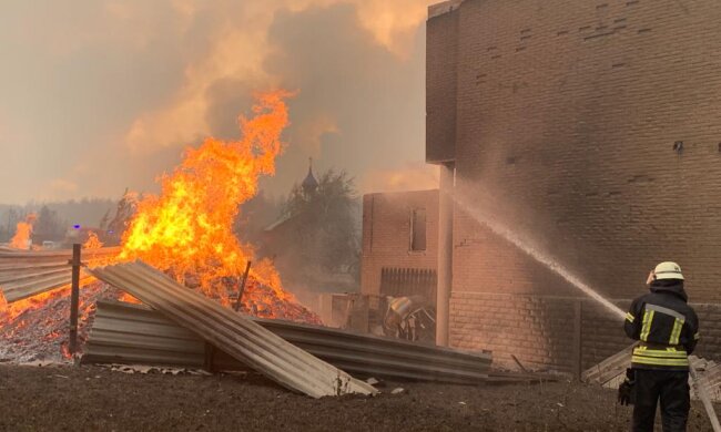 Оперативна інформація щодо пожеж на Луганщині та версії щодо загорянь (відео)