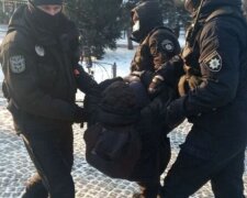 У Києві поліція розігнала акцію протесту проти ультраправого насильства (відео)