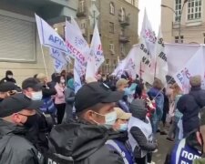 Учасники акції протесту в Києві попросили Блінкена про допомогу (відео)