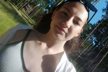 У Києві пішла з дому 15-річна дівчина