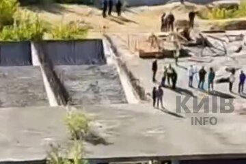 В Києві загинули підлітки — ймовірне подвійне самогубство сталося на Троєщині