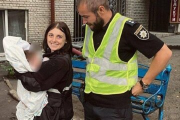 Киянин під час прогулянки загубив двомісячну доньку
