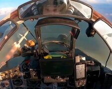 Залужний показав відео, як працює українська авіація та заявив про необхідність F-16