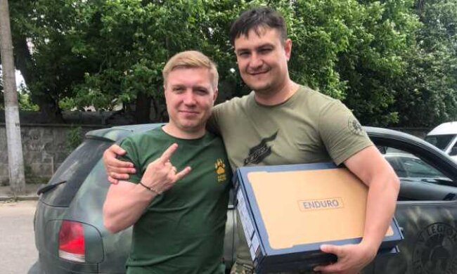 Столичний волонтер Андрєєв допоміг спецпризначенцям мобільною комп’ютерною технікою