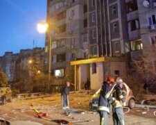 Залишки збитої російської ракети потрапили в 16-поверхівку в Києві: під завалами шукають тих, хто вижив