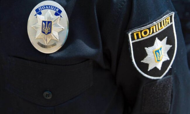 Засуджено чоловіка, який під виглядом поліцейського грабував киян