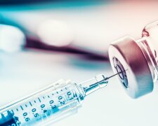 Російську вакцину від коронавірусу розкритикували у МОЗ, США та Європі