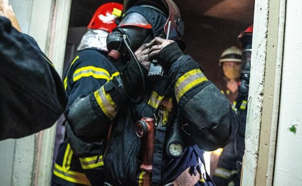У Києві на проспекті Науки сталася пожежа, є загиблий