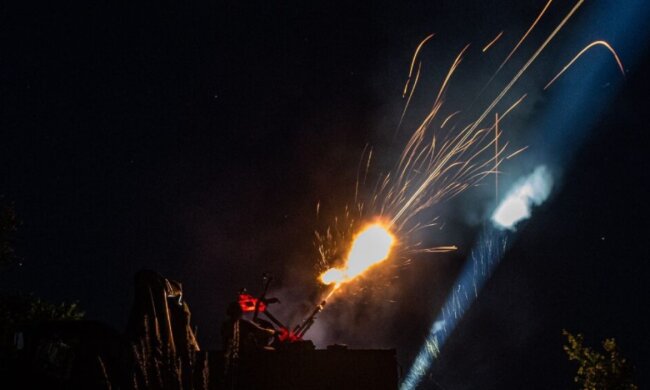 Київщину атакували російські дрони, вночі працювала ППО — ОВА повідомили деталі