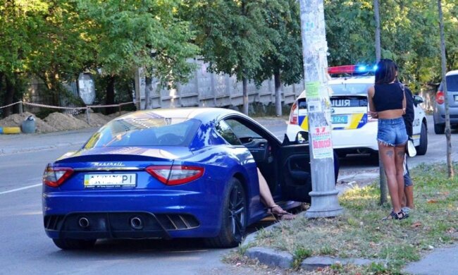 У Києві розпочалась боротьба поліції та власників спорткарів - останні скаржаться, що їх авто конфісковують