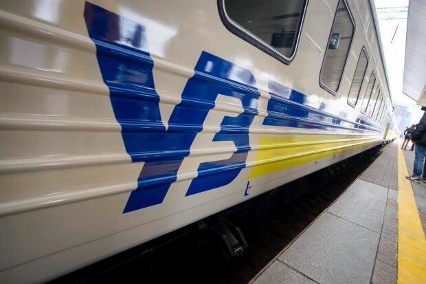 З потягу Київ-Москва зняли жінку з підозрою на коронавірус: інших пасажирів направили на карантин
