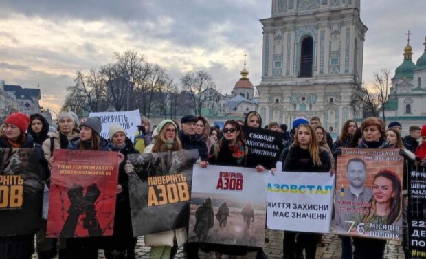 FreeAzov. На Софіївській площі в неділю пройде акція-нагадування про військовополонених