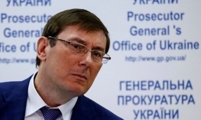 У Зеленського знову заговорили про відставку Луценка