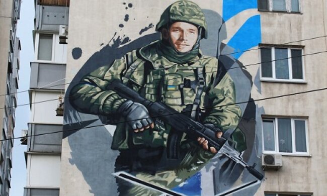У столиці створили мурал, присвячений бійцю "Азов" — Андрію Огороднику з позивним "Оджос"