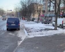 У Києві від МАФів звільнили простір біля перехрестя вулиць Дорогожицької і Олени Теліги
