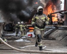 В Севастополі серед окупантів поширилася паніка через пожежу на нафтобазі – Генштаб ЗСУ