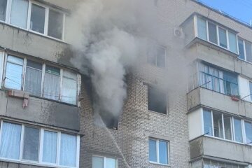 Пожежа в столичній п’ятиповерхівці: одна людина загинула