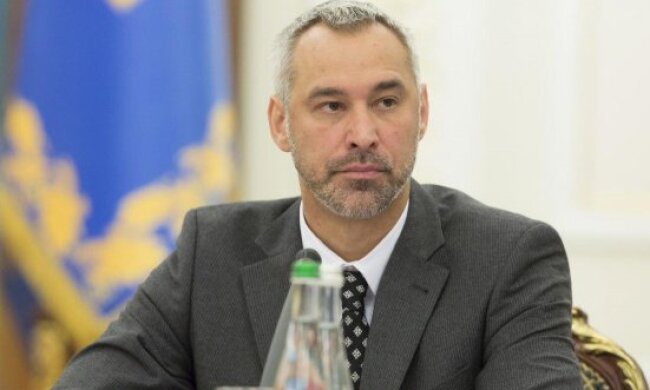 Рябошапка готує подання до Ради на зняття недоторканності з Суркіса