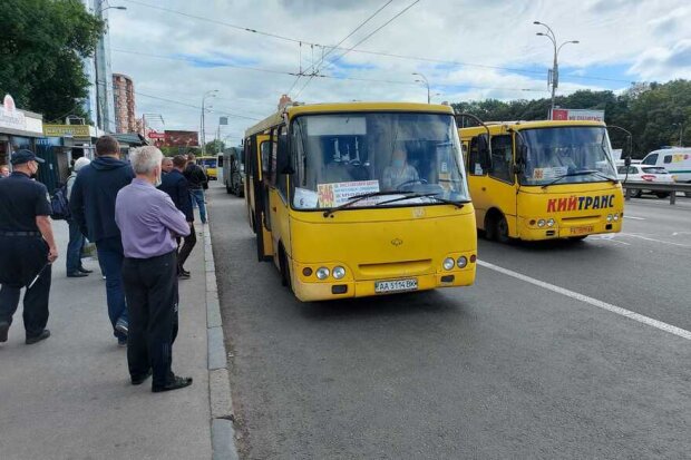 У Києві водій ледь не позбавив життя пасажирку