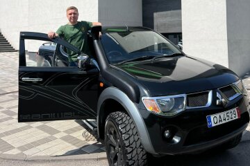 Для 242 окр. батальйону ТрО м. Києва придбано і передано Mitsubishi L-200 — Андрєєв