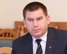 Глава адміністрації Чернігівського району, що попався на хабарі, зміщений з посади президентом