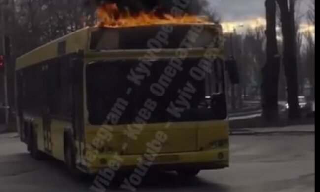 Відео з палаючим автобусом – фейк: Київпастранс