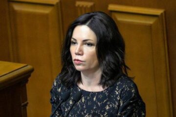 Сюмар відповіла на заяву азовця, який напав на Порошенка