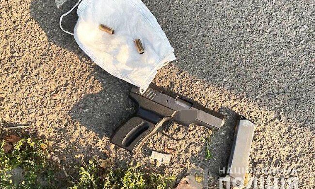 В Києві чоловік влаштував стрілянину у відповідь на зауваження