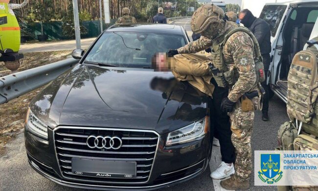 Житель Київщини виманив у матері загиблого військового майже ₴7 млн