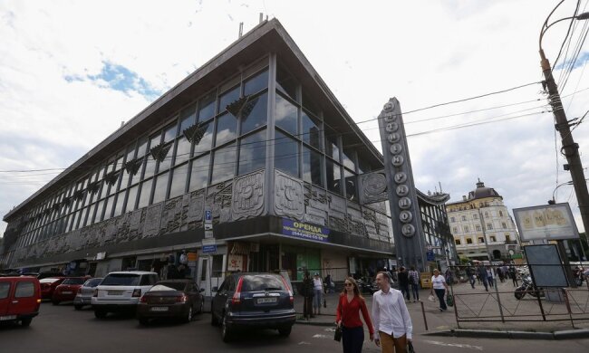 Департамент столиці змінив документацію Житнього ринку, активісти захвилювались