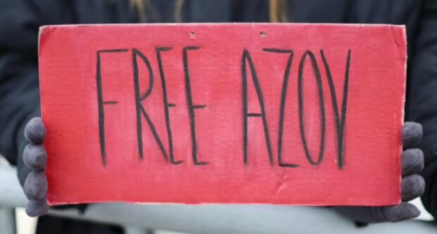 У Києві провели акцію "Free Azov", аби нагадати за полонених захисників "Азовсталі", які вкотре не включаються в обмін