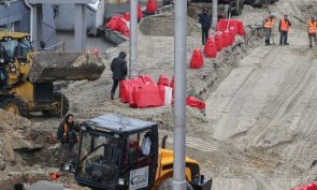 На Шулявському мосту виникли проблеми: будівництво затягується