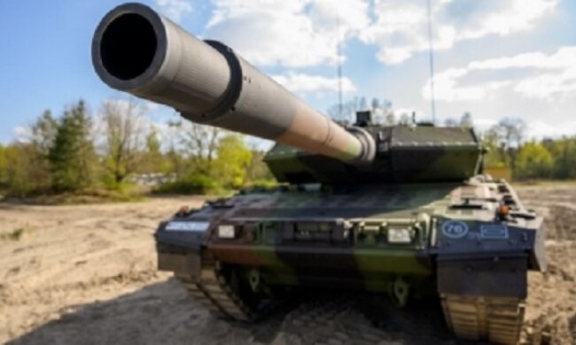 У Швейцарії пропонують продати 96 “зайвих” Leopard країнам, які поставляють танки Україні