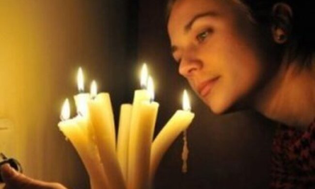 На Печерську зникло світло