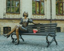 У КПІ відкрили скульптуру на честь українського студентства