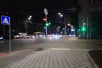 У Києві облаштували новий наземний перехід на Довженка, однак є негативні моменти