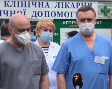 Реформа нас знищує: в Києві мітингують лікарі швидкої допомоги (відео)
