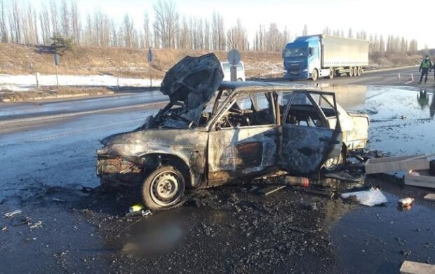 У Київській області в ході ДТП загорівся автомобіль, серед постраждалих діти