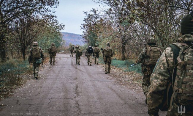 Сталевий фундамент оборони: Володимир Зеленський та Олександр Сирський привітали воїнів-піхотинців із професійним святом