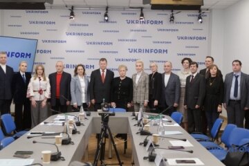 У столиці України науковці обговорили право людини на мир