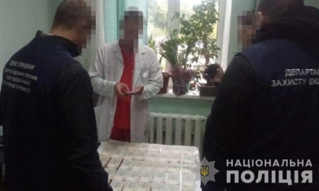 Співробітників інституту раку притягнуто до суду за вимагання грошей з пацієнтів