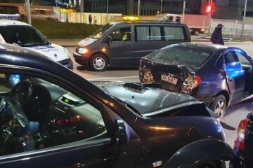 Водій помер за кермом та протаранив 6 авто
