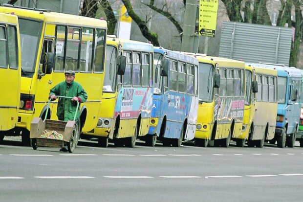 Водії київських маршруток відмовляються працювати під час жорсткого карантину