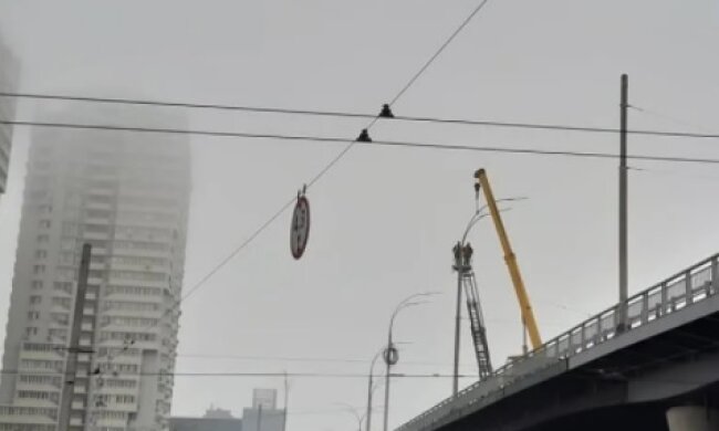 На Шулявський міст повертаються ліхтарі